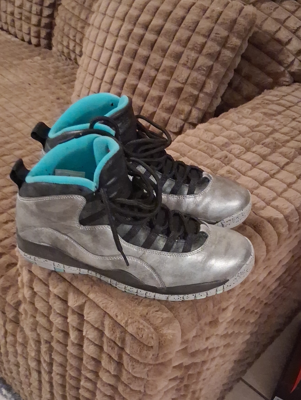 Jordan Men's Silver High-Top Sneakers with Teal Inner Lining
